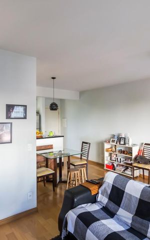 Apartamento à venda com 78m², 2 quartos e 2 vagasSala