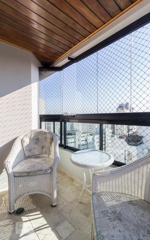 Apartamento para alugar com 130m², 3 quartos e 2 vagasSacada suíte