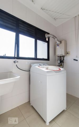 Apartamento para alugar com 130m², 3 quartos e 2 vagasÁrea de serviço