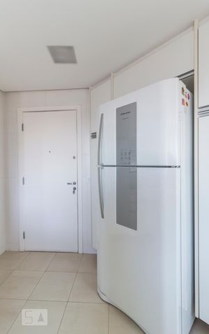Apartamento para alugar com 130m², 3 quartos e 2 vagasCozinha