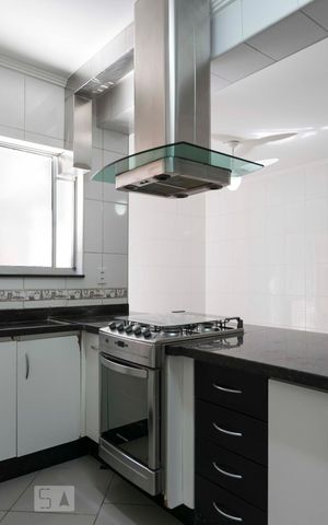 Casa para alugar com 307m², 4 quartos e 3 vagas1o. Andar - Cozinha (Fogão)