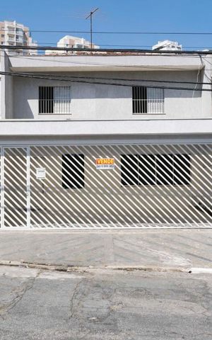 Casa para alugar com 307m², 4 quartos e 3 vagasFachada