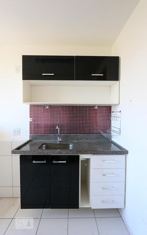 Apartamento à venda com 65m², 3 quartos e 2 vagasCozinha