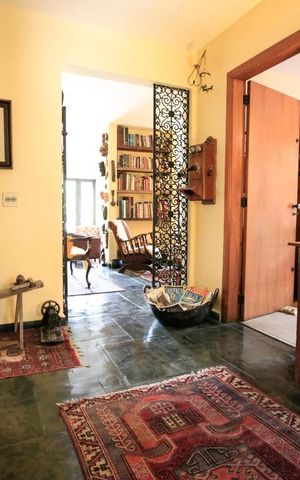 Casa de condomínio à venda com 313m², 3 quartos e 4 vagasSala