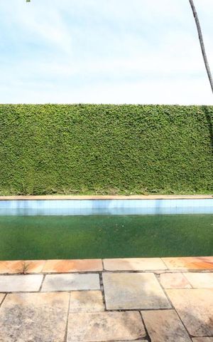 Casa de condomínio à venda com 313m², 3 quartos e 4 vagasPiscina privativa