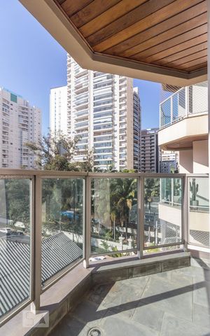 Apartamento para alugar com 60m², 2 quartos e 1 vagaVaranda do Quarto 1