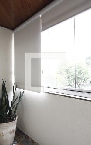 Apartamento para alugar com 83m², 3 quartos e 1 vagavaranda