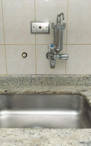Apartamento para alugar com 65m², 2 quartos e 1 vaga Apartamento para alugar com 65m², 2 quartos e 1 vagaDetalhe da cozinha