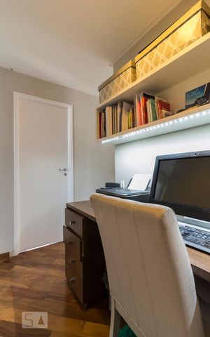 Apartamento para alugar com 94m², 3 quartos e 2 vagasEscritório corredor