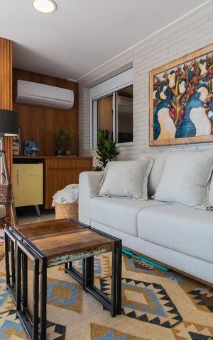 Apartamento à venda com 138m², 3 quartos e 2 vagas Apartamento à venda com 138m², 3 quartos e 2 vagasVaranda