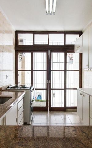 Casa à venda com 103m², 3 quartos e 1 vagaCozinha 