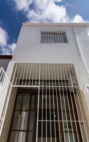 Casa à venda com 103m², 3 quartos e 1 vagaFachada Area Externa 