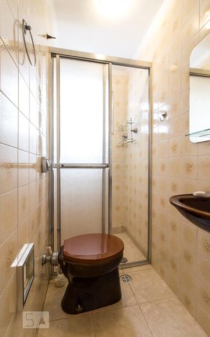 Casa à venda com 103m², 3 quartos e 1 vagaBox do Banheiro Social Piso Superior 