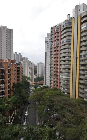 Apartamento à venda com 220m², 4 quartos e 2 vagasVista da varanda
