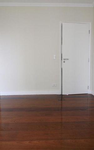 Apartamento à venda com 220m², 4 quartos e 2 vagasQuarto 1