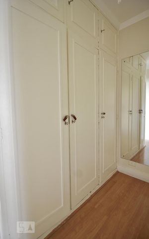 Apartamento à venda com 220m², 4 quartos e 2 vagasCloset da suíte