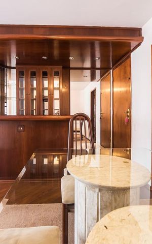 Apartamento à venda com 110m², 3 quartos e 2 vagas Apartamento à venda com 110m², 3 quartos e 2 vagasSala