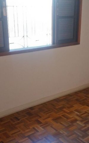 Casa à venda com 153m², 3 quartos e 3 vagas Casa à venda com 153m², 3 quartos e 3 vagasQuarto 1