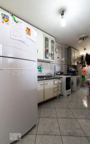 Apartamento para alugar com 70m², 2 quartos e 1 vagaCozinha 