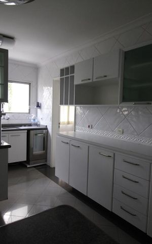 Apartamento à venda com 190m², 4 quartos e 2 vagasCozinha