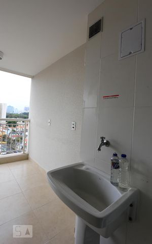 Apartamento à venda com 65m², 2 quartos e 1 vagaArea de serviço