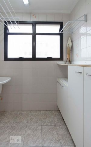 Apartamento à venda com 59m², 2 quartos e 2 vagasLavanderia