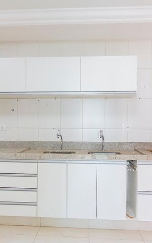 Apartamento à venda com 105m², 3 quartos e 2 vagas Apartamento à venda com 105m², 3 quartos e 2 vagasCozinha