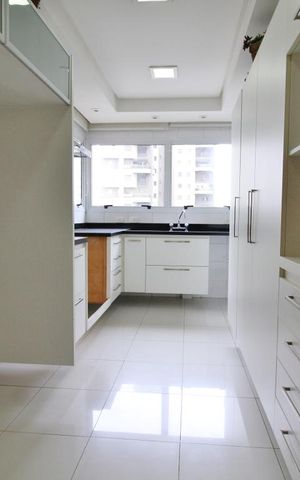 Apartamento à venda com 138m², 3 quartos e 3 vagasCozinha