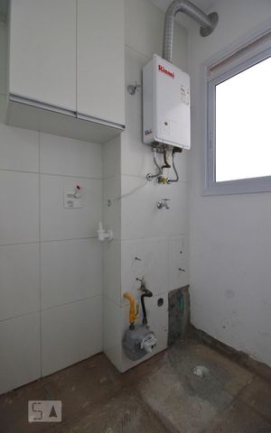 Apartamento para alugar com 68m², 2 quartos e 1 vagaÁrea de serviço