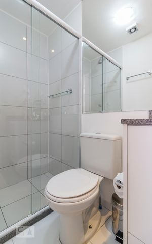 Apartamento para alugar com 70m², 2 quartos e 2 vagasBanheiro