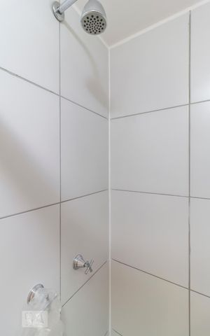 Apartamento para alugar com 70m², 2 quartos e 2 vagasBanheiro