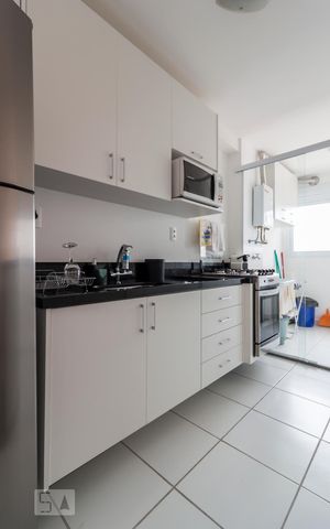 Apartamento para alugar com 70m², 2 quartos e 2 vagasCozinha
