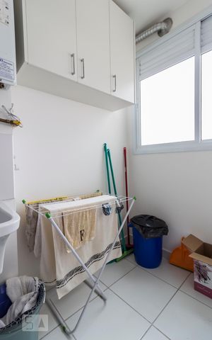 Apartamento para alugar com 70m², 2 quartos e 2 vagasÁrea de serviço