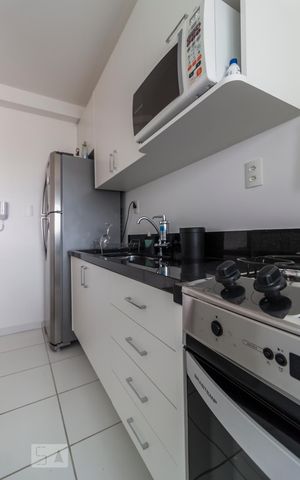 Apartamento para alugar com 70m², 2 quartos e 2 vagasCozinha