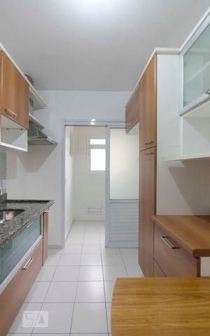 Apartamento à venda com 75m², 3 quartos e 2 vagasCozinha