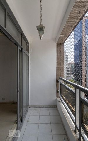 Apartamento para alugar com 105m², 3 quartos e 1 vaga Apartamento para alugar com 105m², 3 quartos e 1 vagaVaranda
