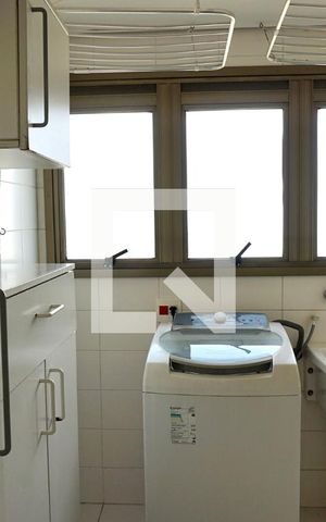 Apartamento à venda com 147m², 3 quartos e 3 vagas Apartamento à venda com 147m², 3 quartos e 3 vagasÁrea de serviço