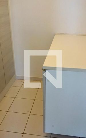 Apartamento à venda com 147m², 3 quartos e 3 vagas Apartamento à venda com 147m², 3 quartos e 3 vagasQuarto de Serviço