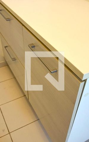 Apartamento à venda com 147m², 3 quartos e 3 vagas Apartamento à venda com 147m², 3 quartos e 3 vagasQuarto de Serviço