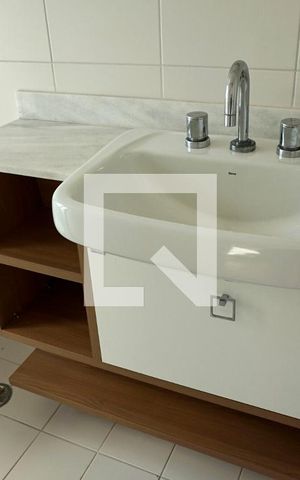 Apartamento à venda com 147m², 3 quartos e 3 vagas Apartamento à venda com 147m², 3 quartos e 3 vagasBanheiro Suíte 1