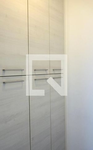 Apartamento à venda com 147m², 3 quartos e 3 vagas Apartamento à venda com 147m², 3 quartos e 3 vagasQuarto de Serviço