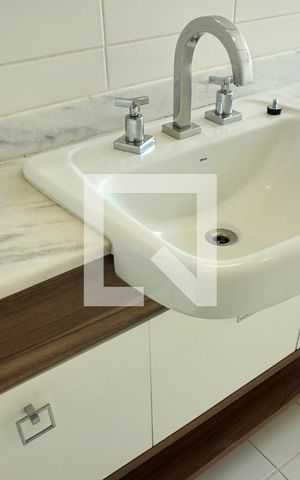 Apartamento à venda com 147m², 3 quartos e 3 vagas Apartamento à venda com 147m², 3 quartos e 3 vagasBanheiro Suíte 3