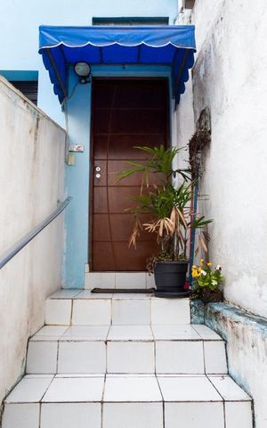 Casa à venda com 500m², 2 quartos e 8 vagasFachada