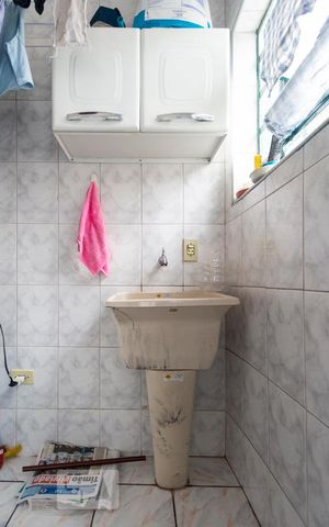 Casa à venda com 500m², 2 quartos e 8 vagasÁrea de serviço