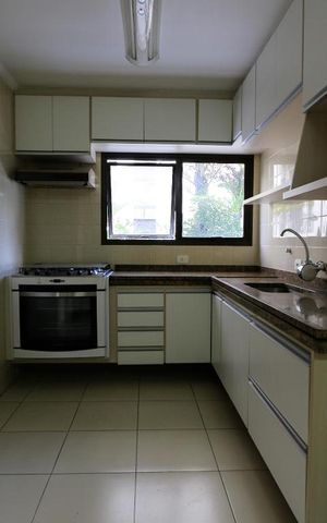 Apartamento à venda com 180m², 4 quartos e 3 vagasCozinha