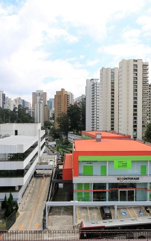 Apartamento à venda com 180m², 4 quartos e 3 vagasVista