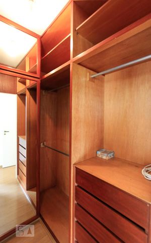 Apartamento à venda com 180m², 4 quartos e 3 vagasSuite 2