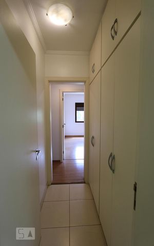 Apartamento à venda com 180m², 4 quartos e 3 vagasCozinha
