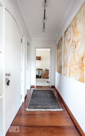Apartamento à venda com 200m², 4 quartos e 3 vagasCorredor