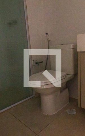 Apartamento à venda com 93m², 2 quartos e 2 vagas Apartamento à venda com 93m², 2 quartos e 2 vagasDetalhe banheiro